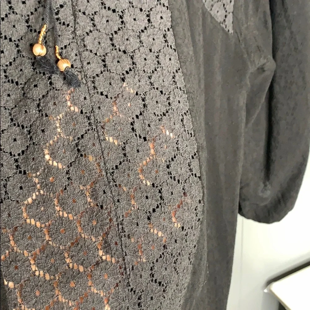 FREE PEOPLE Black 3/4 Sleeve Top‎
